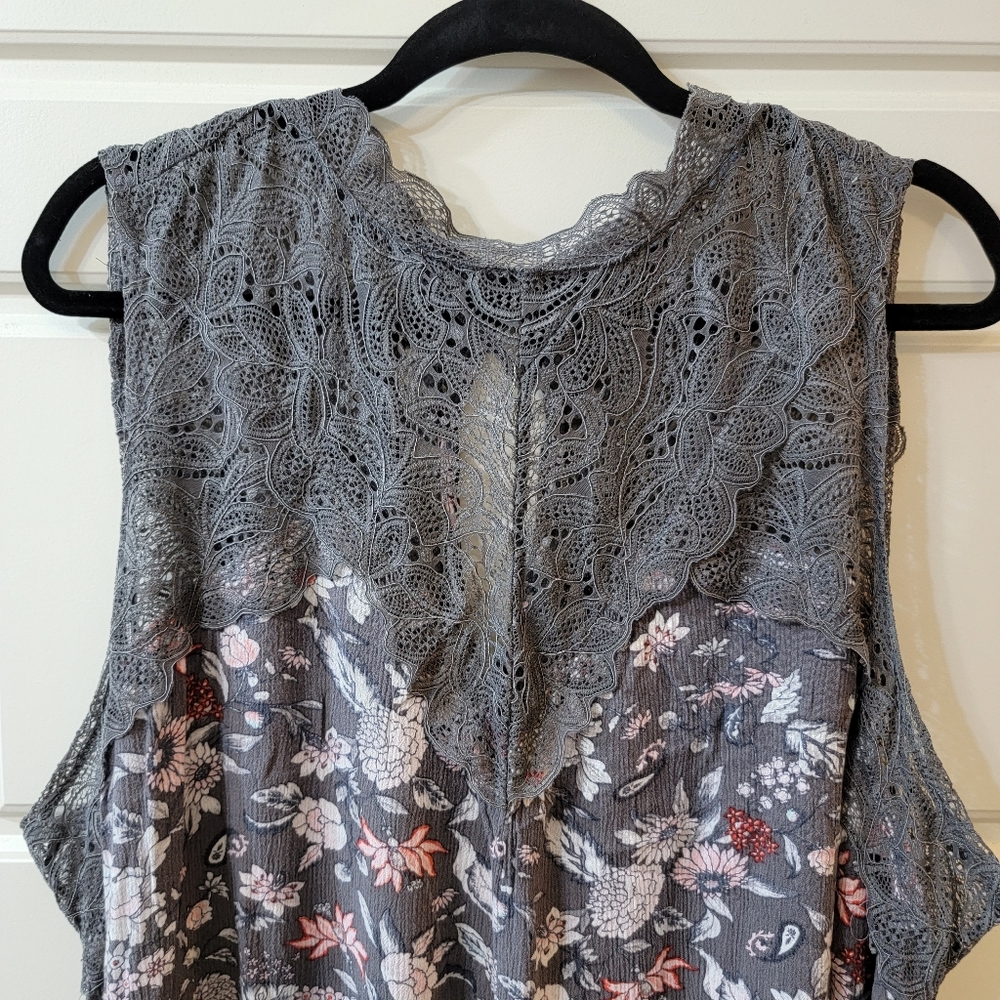 Torrid Top - Picture 4 of 6